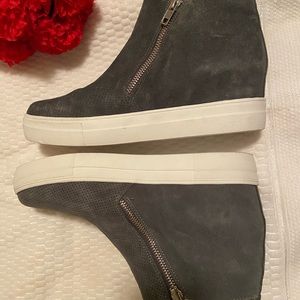 NWT Steve Madden sneakers